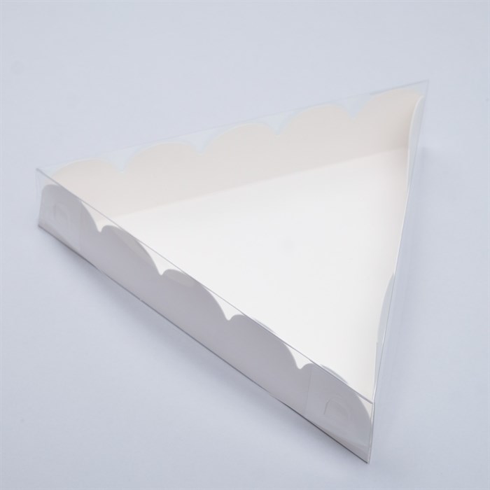 Коробочка для печенья белая, треугольная 18 х 18 х 4 см - фото 9176