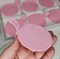 Подложка пластиковая круглая с держателем розовая - фото 10632