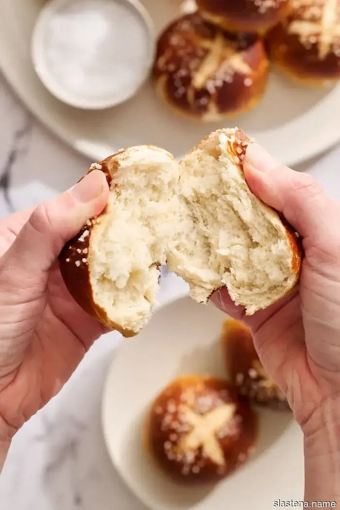 Pretzel Buns
