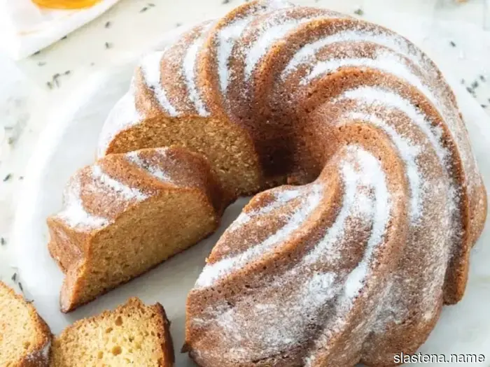 Pastel Bundt de Miel y Lavanda - Hornea desde Cero