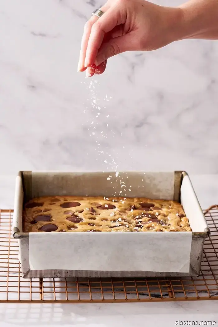 Browned Butter Triple Chocolate Blondies