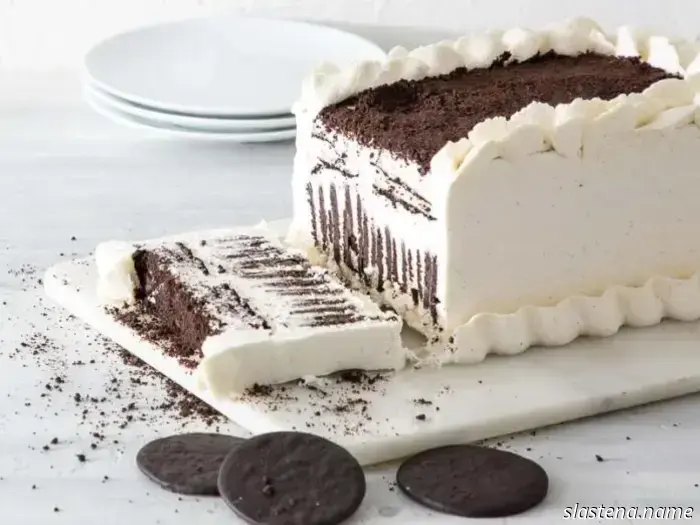 Chocolate Wafer Icebox Cake - Recipe from Scratch