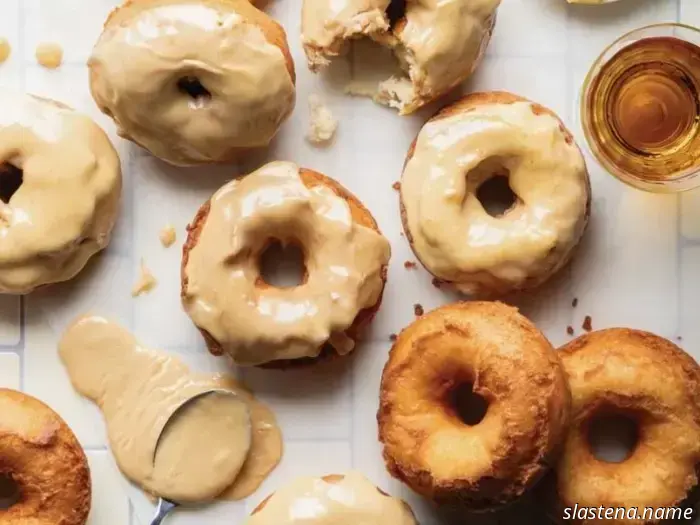 Donas tradicionales de piña a la bourbon - Horneadas desde cero