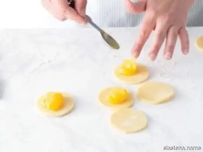 The Essentials: Hand Pies - Bake from Scratch