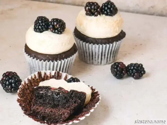 Edd Kimber’s Cupcakes with Blackberry and Tahini - Bake from Scratch