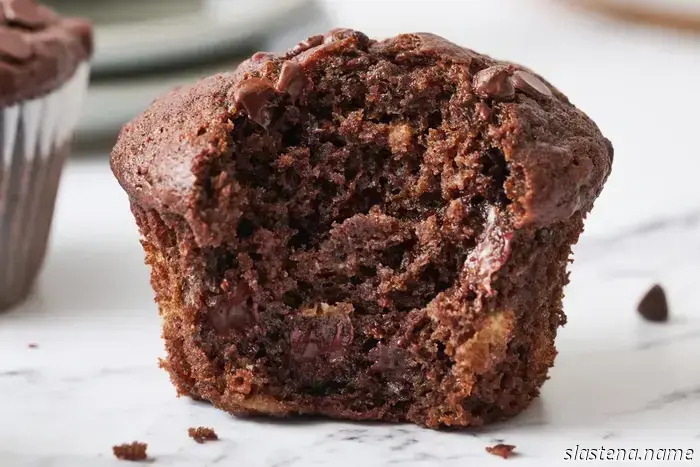 Muffins with Double Chocolate and Banana