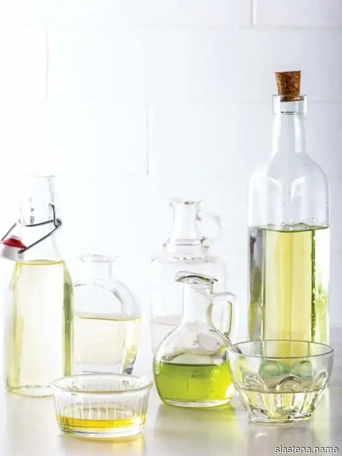 Baking with Oil: Our Key Guide - Bake from Scratch